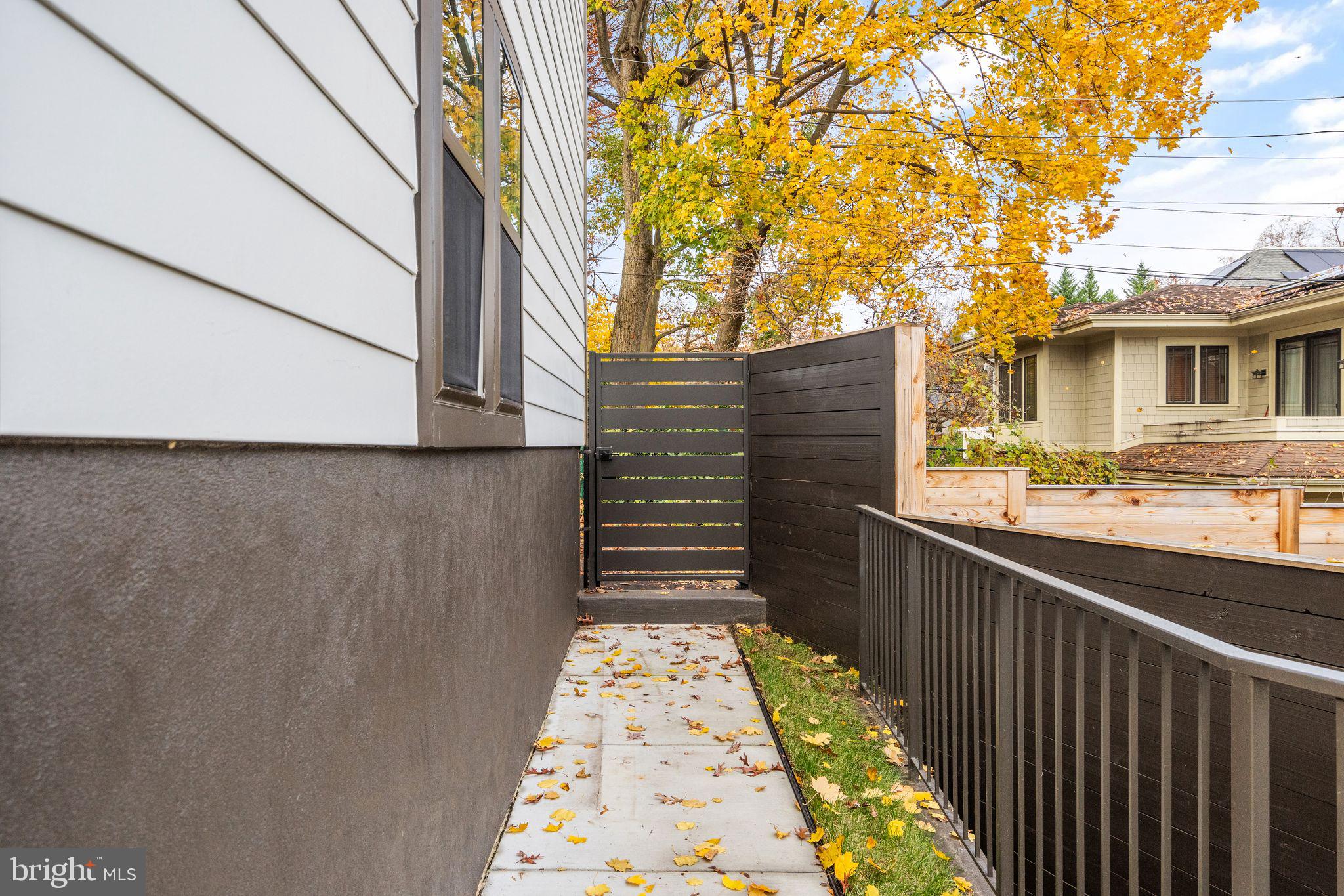 CHEVY CHASE - Residential