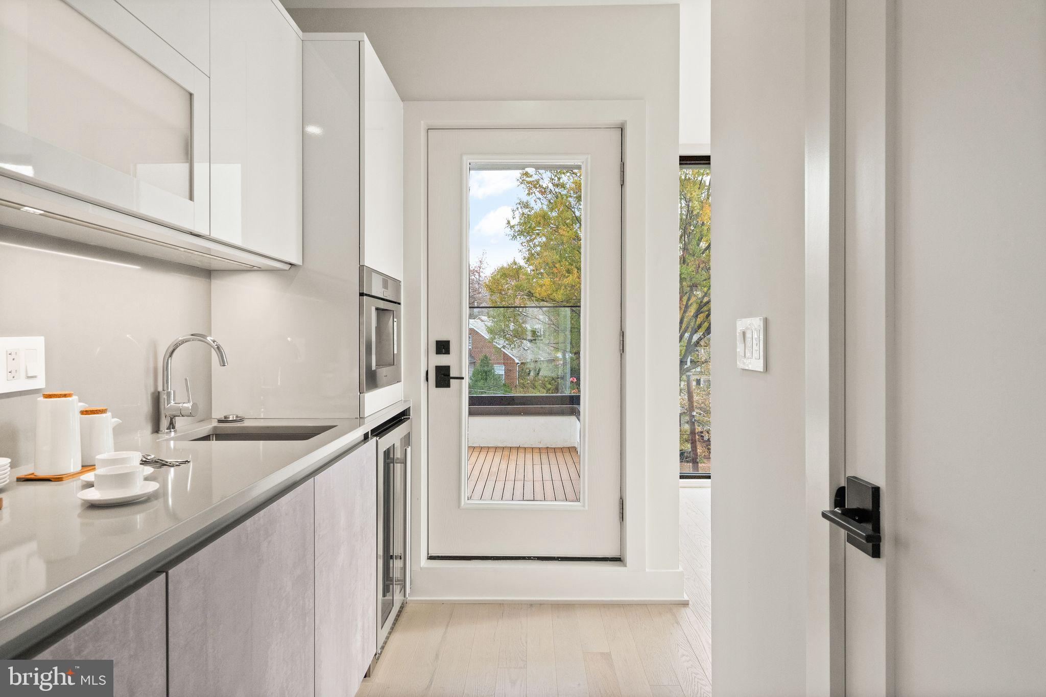 CHEVY CHASE - Residential