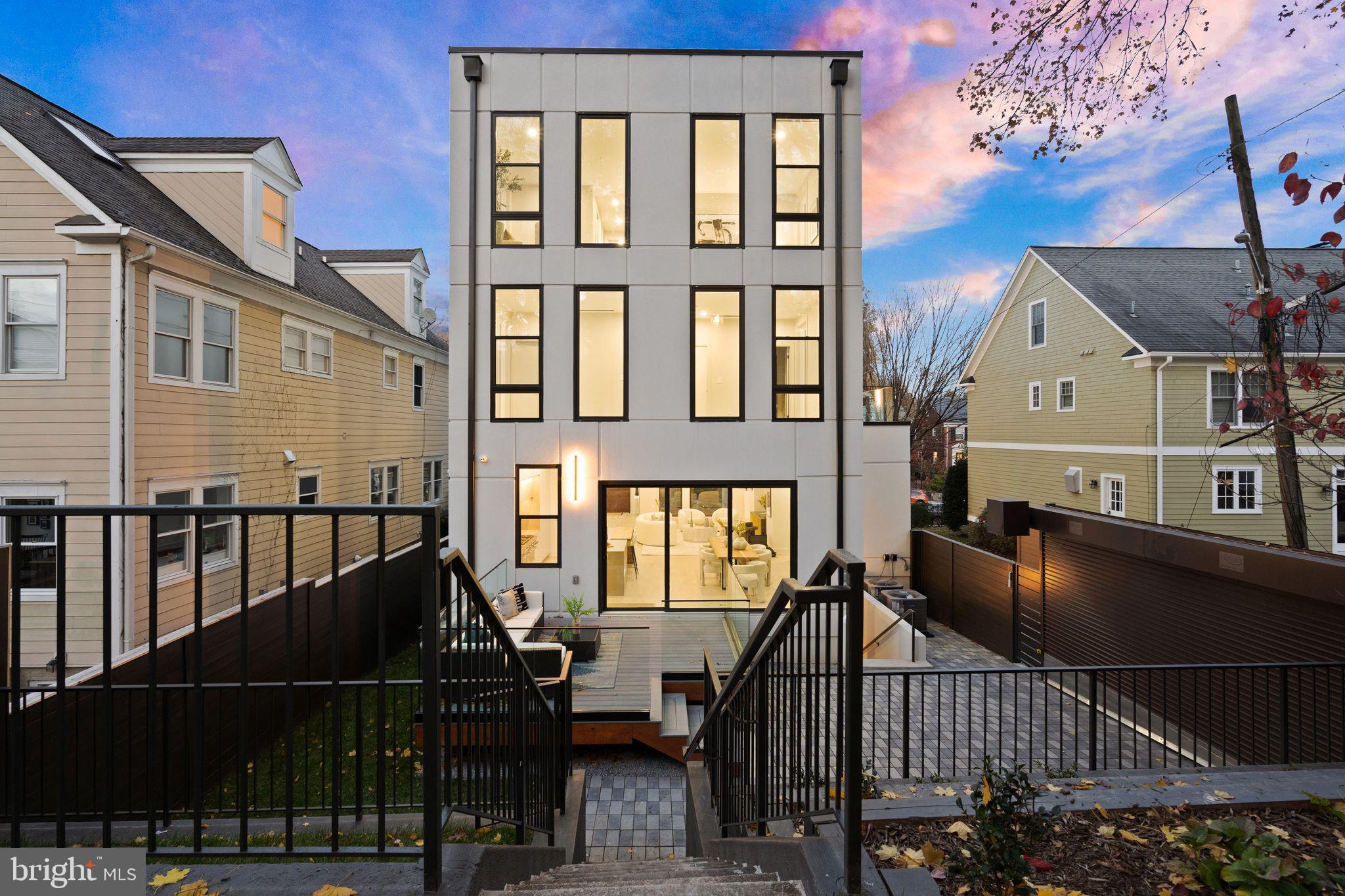CHEVY CHASE - Residential