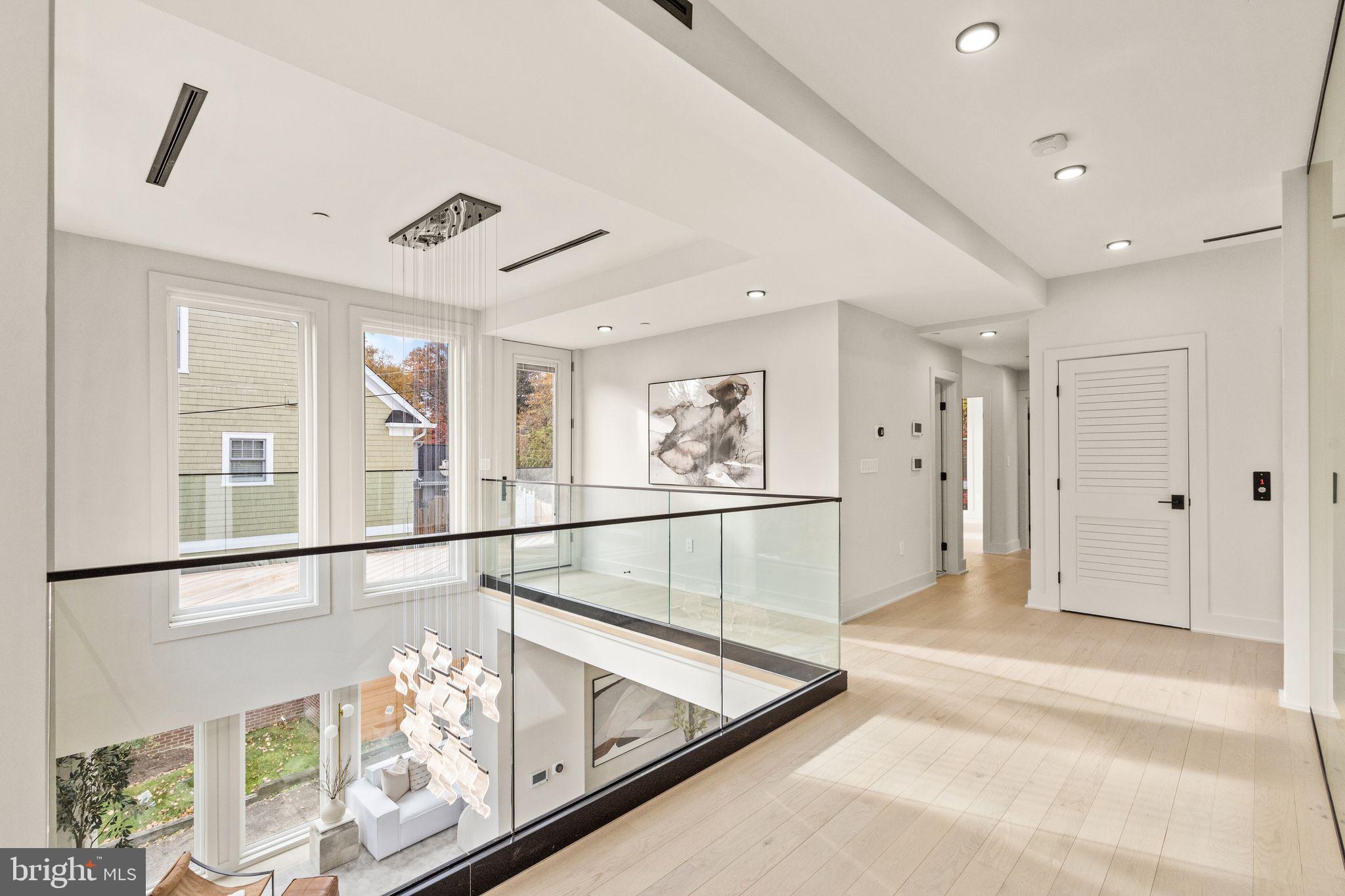 CHEVY CHASE - Residential