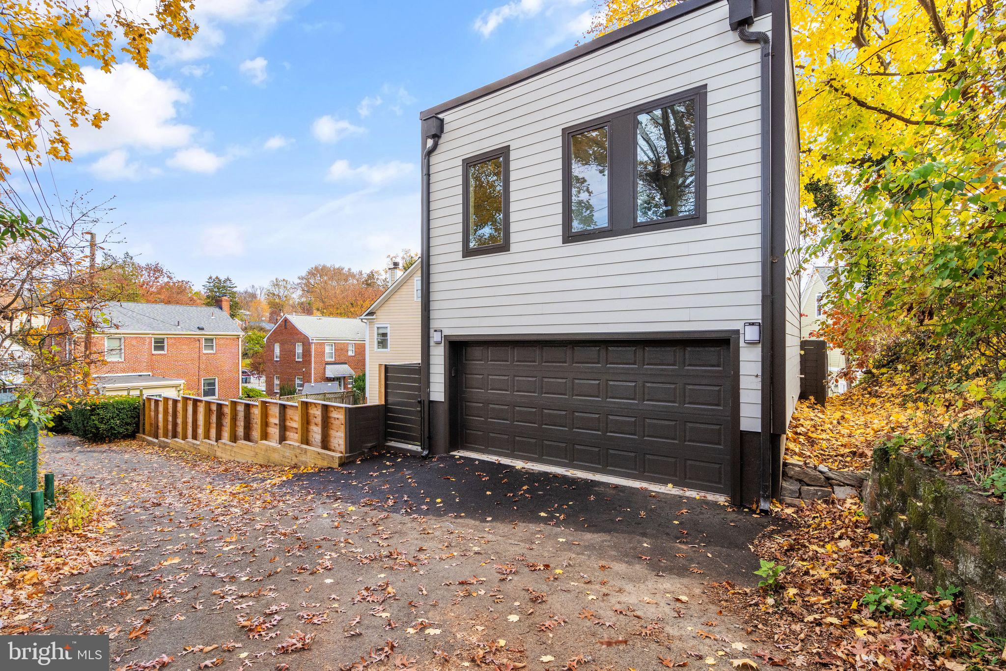 CHEVY CHASE - Residential