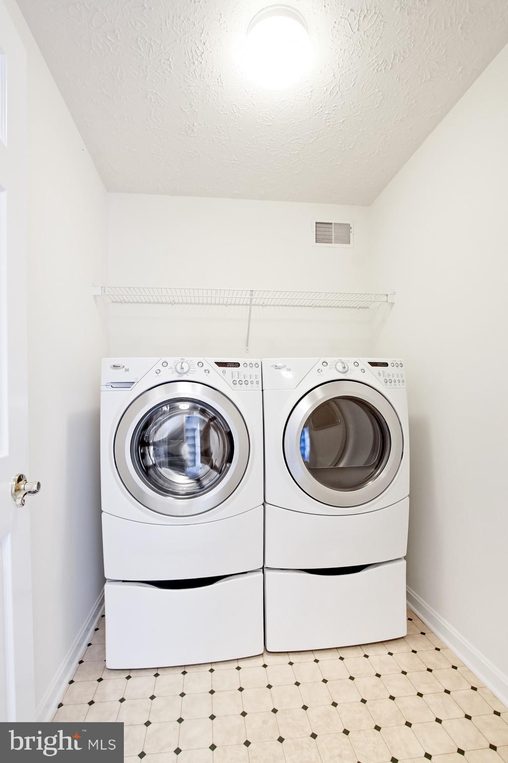 DEER SPRING - Residential