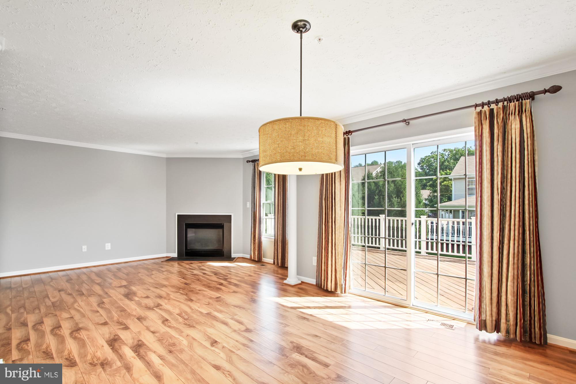 DEER SPRING - Residential