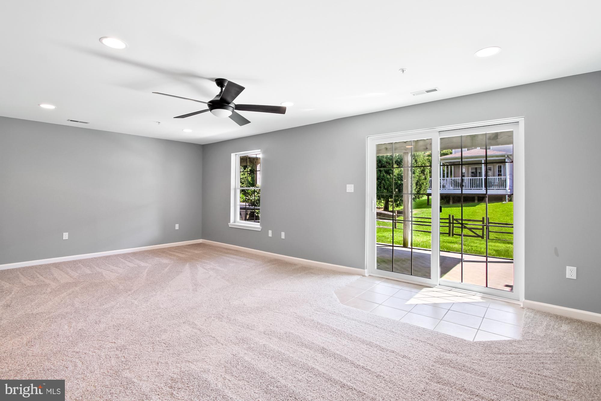 DEER SPRING - Residential