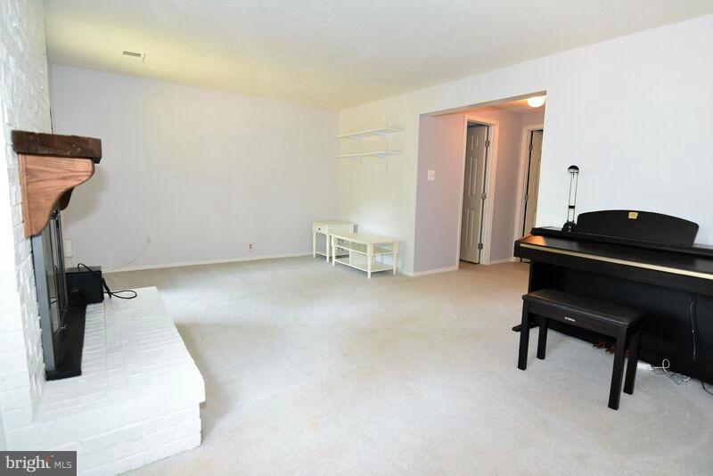 MONTCLAIR - Residential Lease