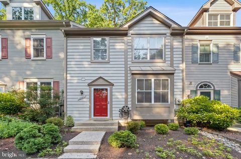 Condo For Sale - 20104 Timber Oak Lane #213<br/> GERMANTOWN, MD 20874