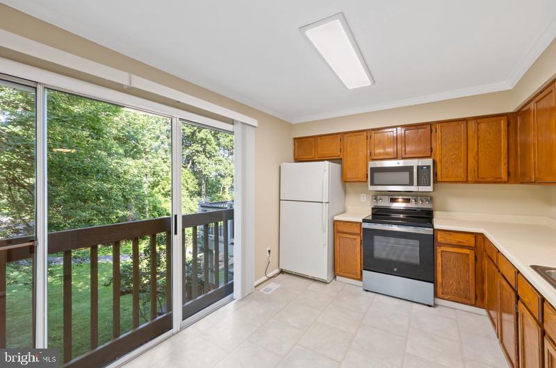 WILLOW COVE TOWNHOMES - Residential