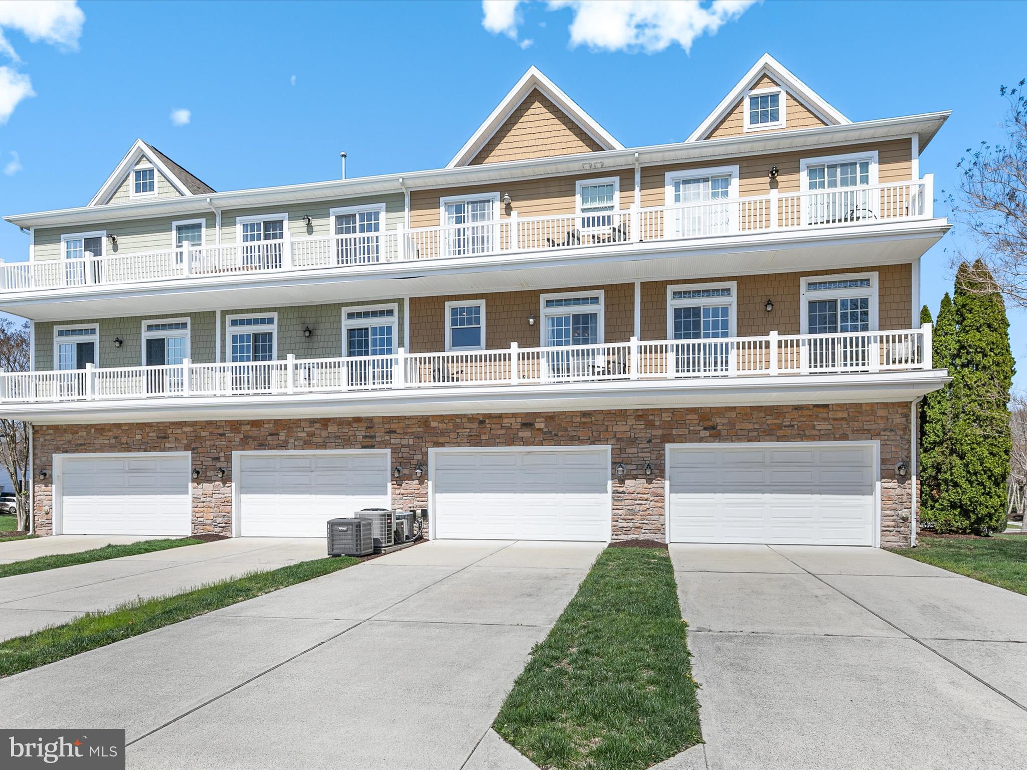 BAYSIDE - Residential