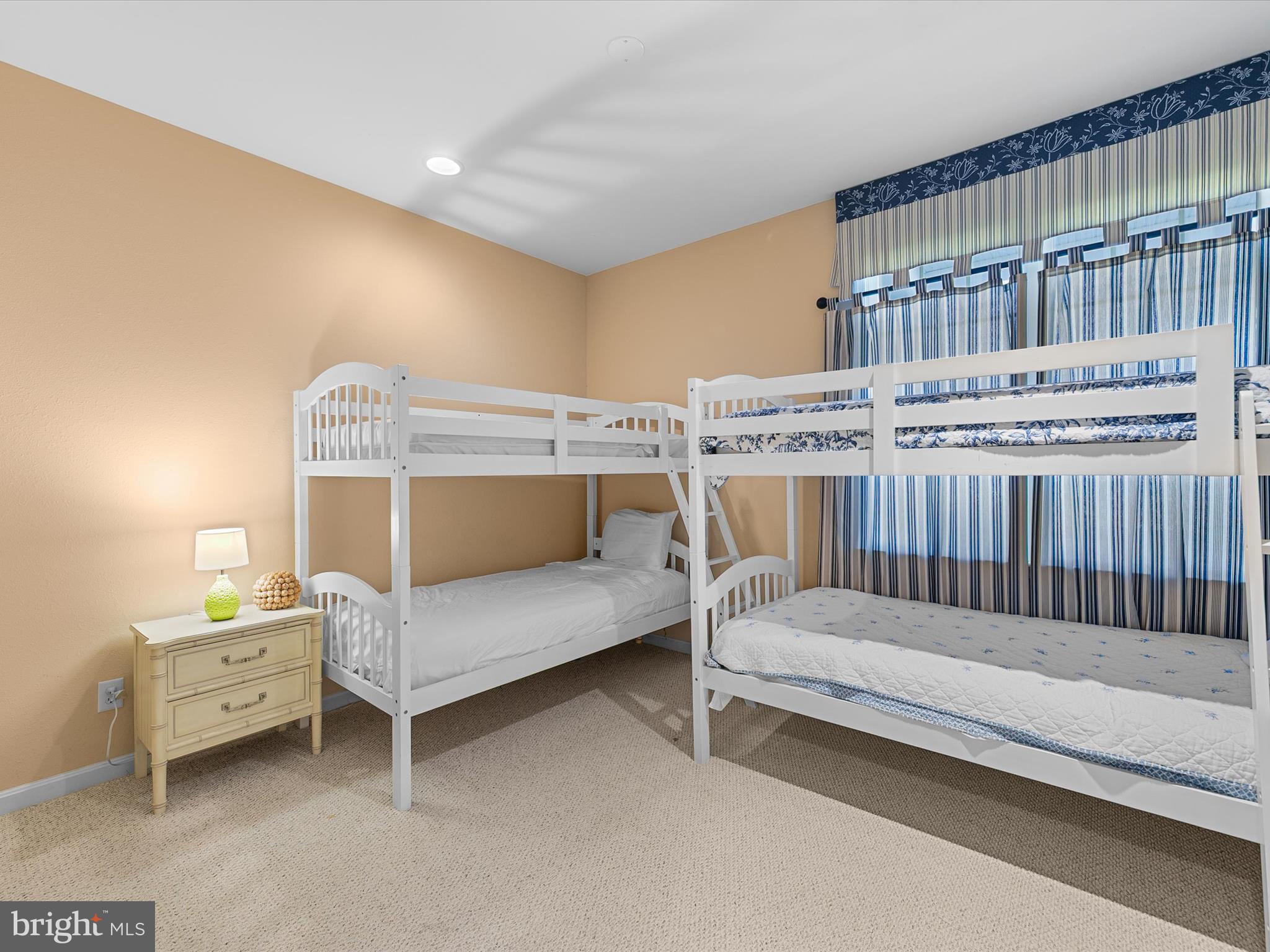 BAYSIDE - Residential