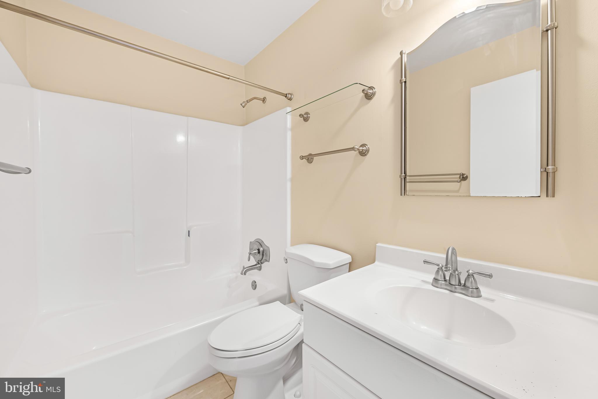 KIMBERLY WOODS VILLAGE - Residential