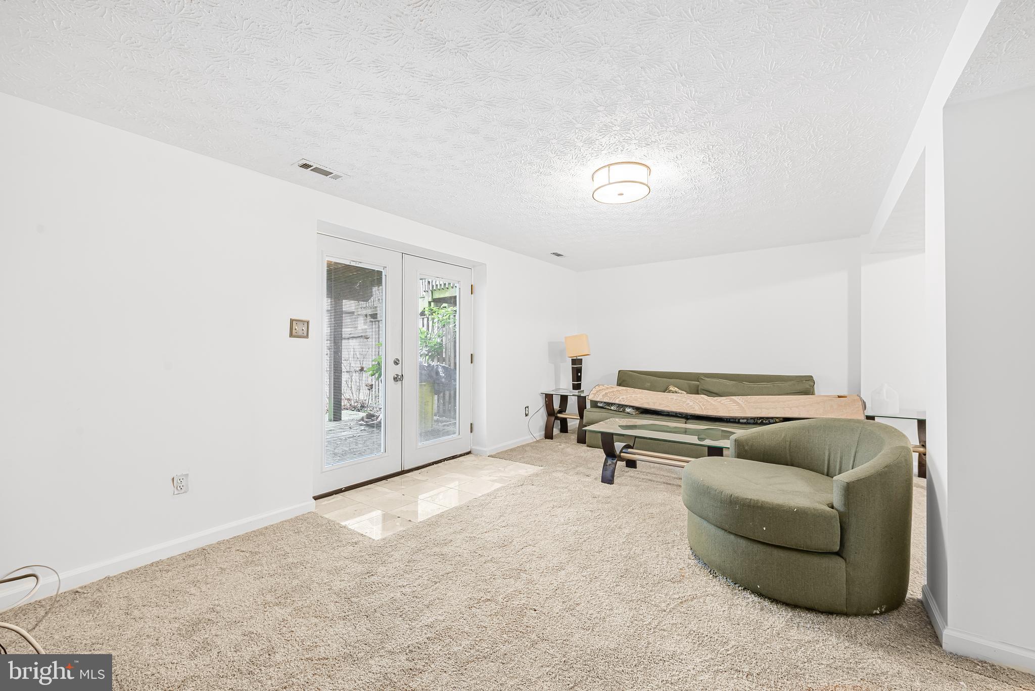 KIMBERLY WOODS VILLAGE - Residential