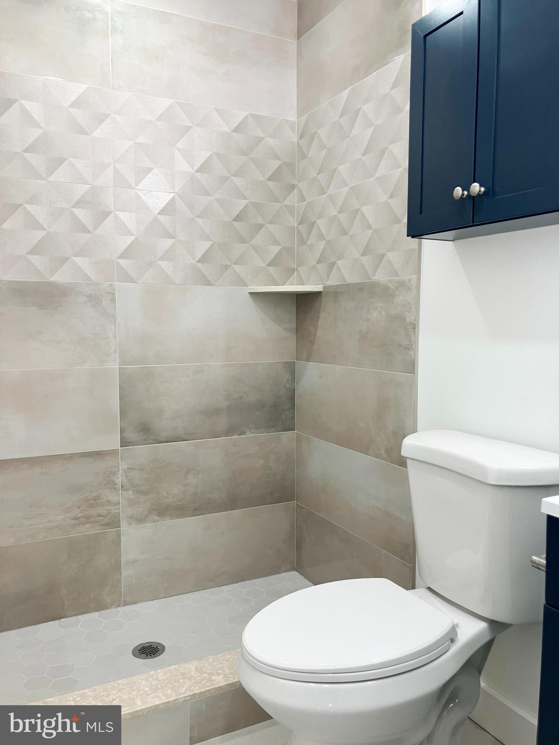 428 HAMPTON COURT 108