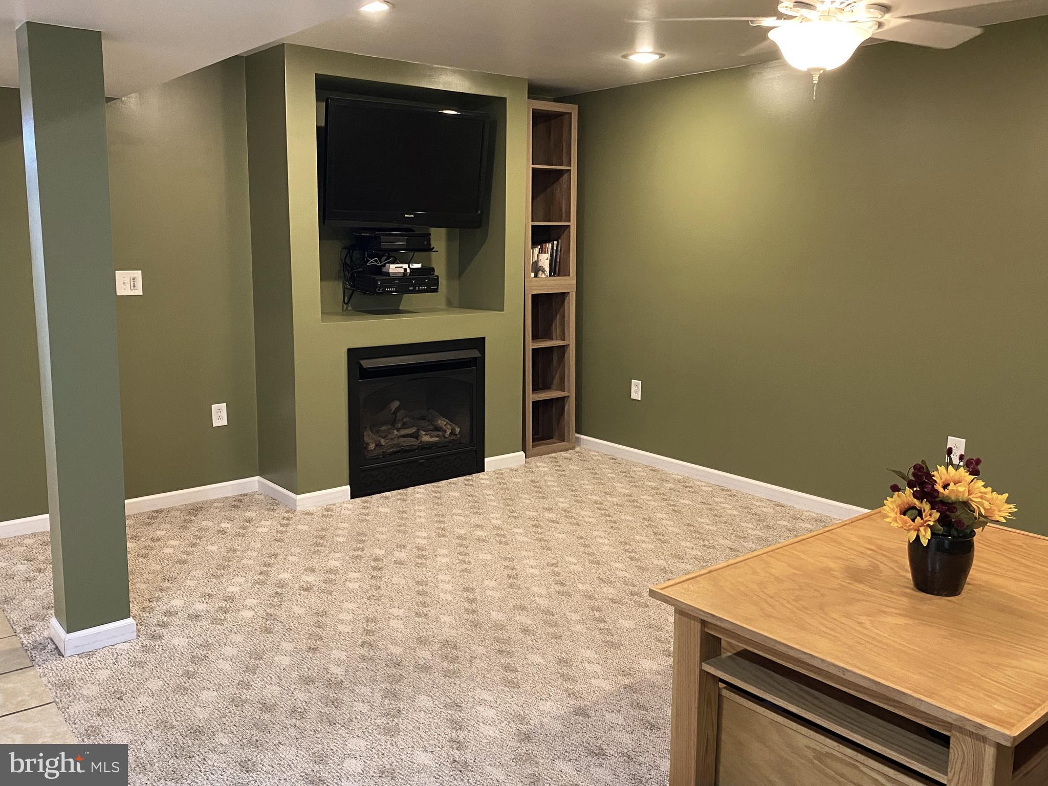 JOHNSON HEIGHTS - Residential