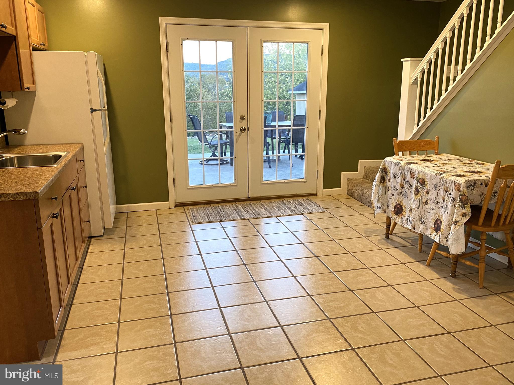 JOHNSON HEIGHTS - Residential