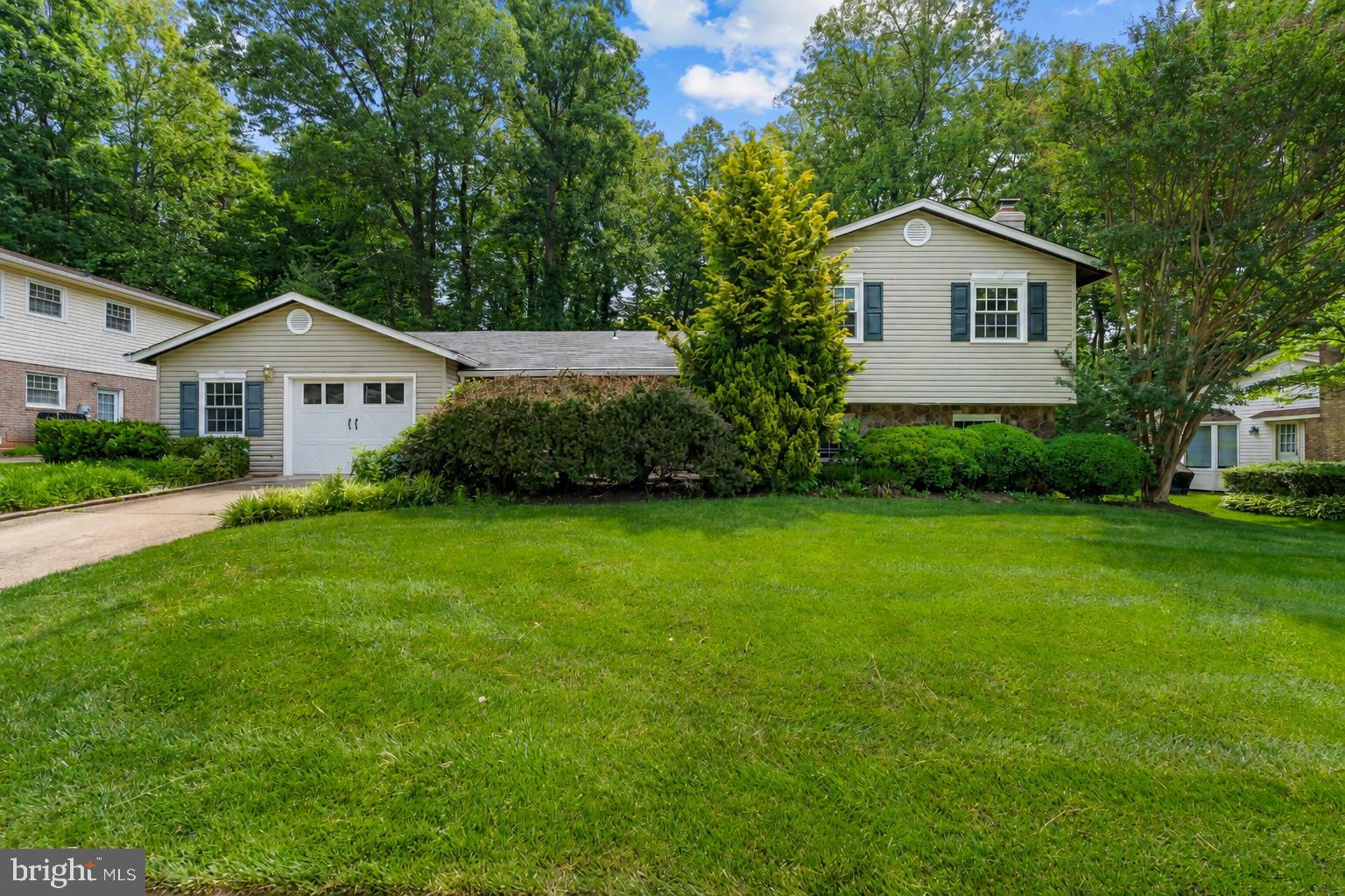 5015 GADSEN DRIVE