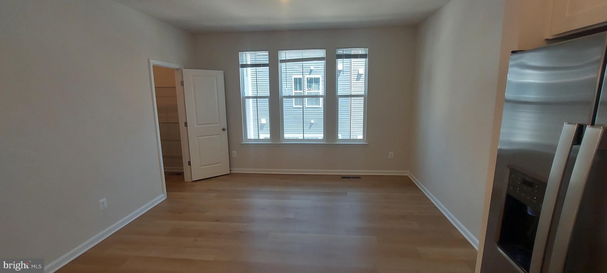 TOWNS AT MARKET COMMONS - Residential Lease