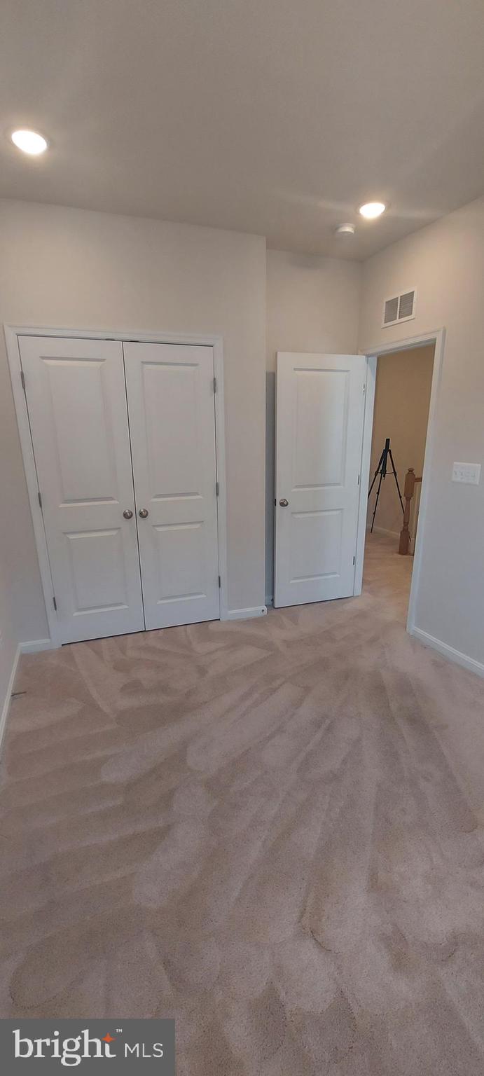 TOWNS AT MARKET COMMONS - Residential Lease