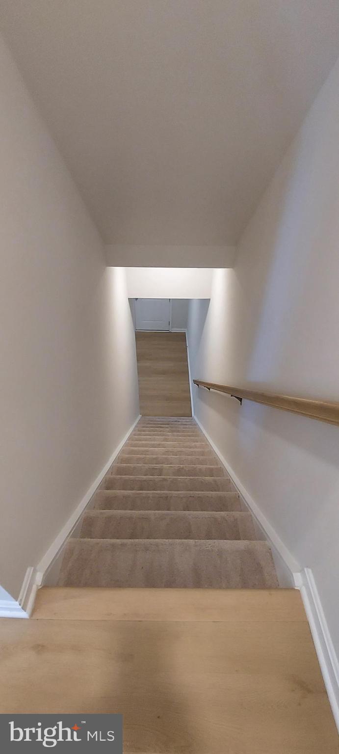 TOWNS AT MARKET COMMONS - Residential Lease