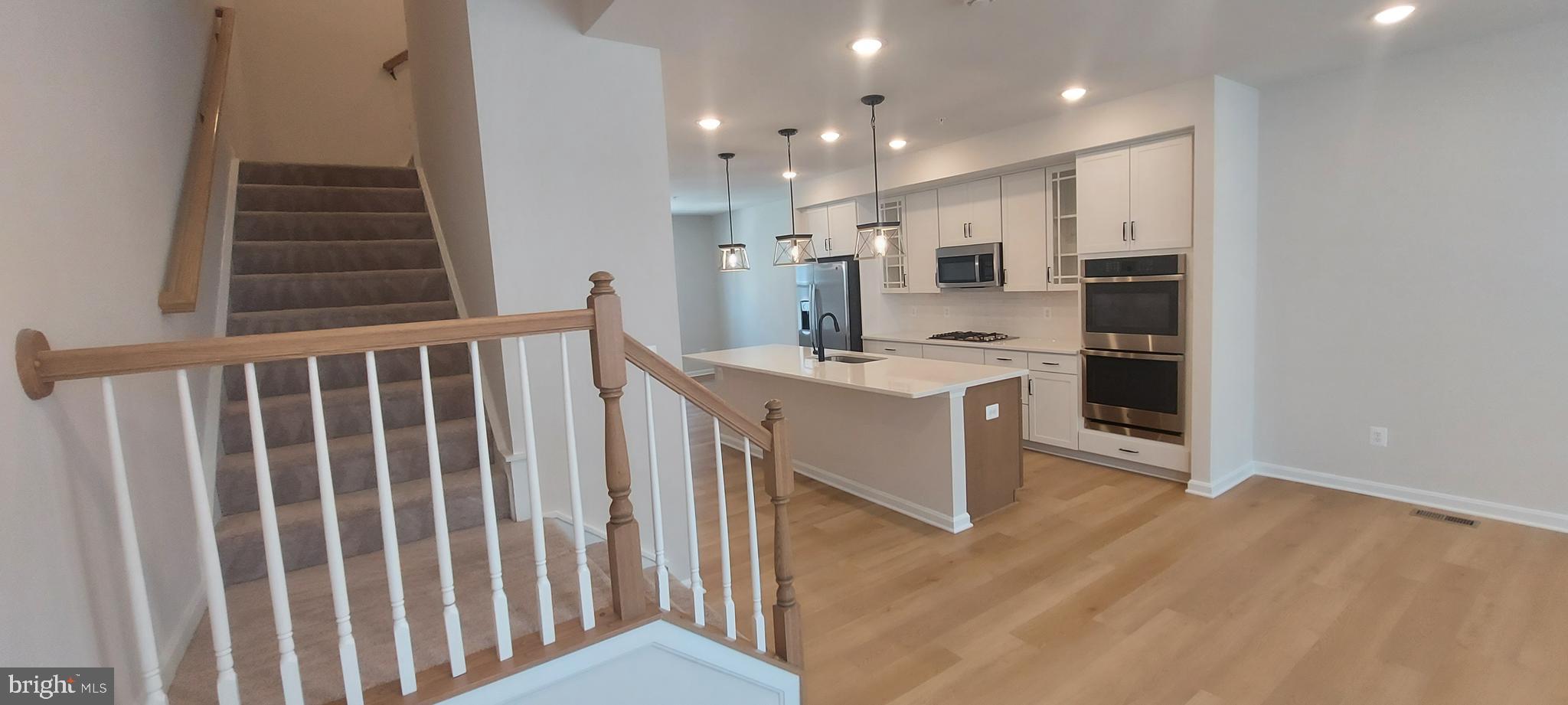 TOWNS AT MARKET COMMONS - Residential Lease