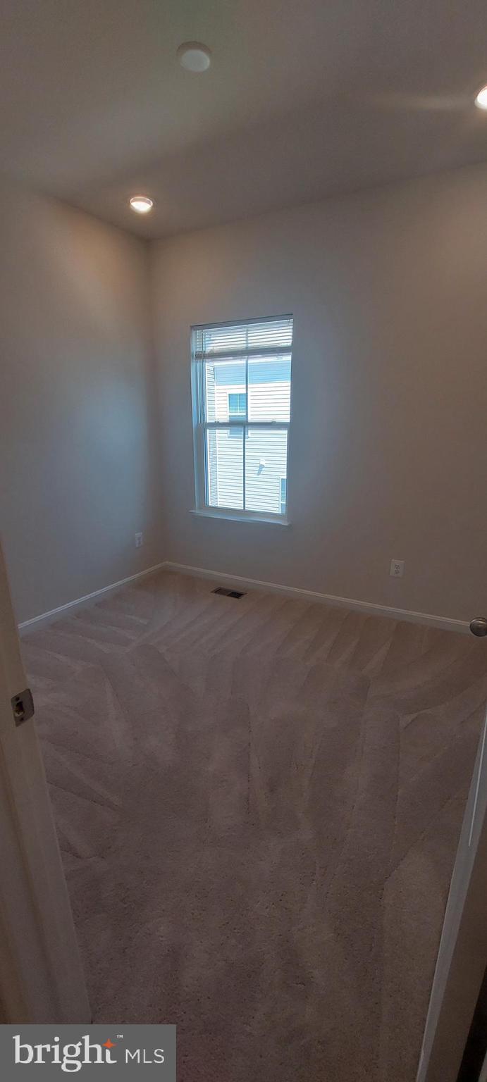 TOWNS AT MARKET COMMONS - Residential Lease