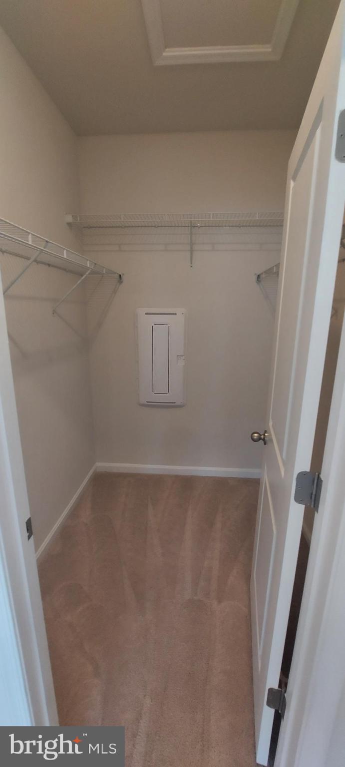 TOWNS AT MARKET COMMONS - Residential Lease