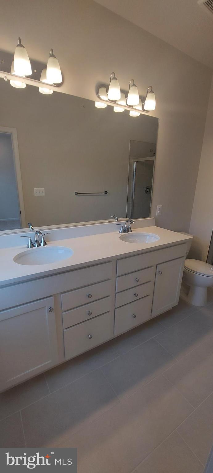 TOWNS AT MARKET COMMONS - Residential Lease