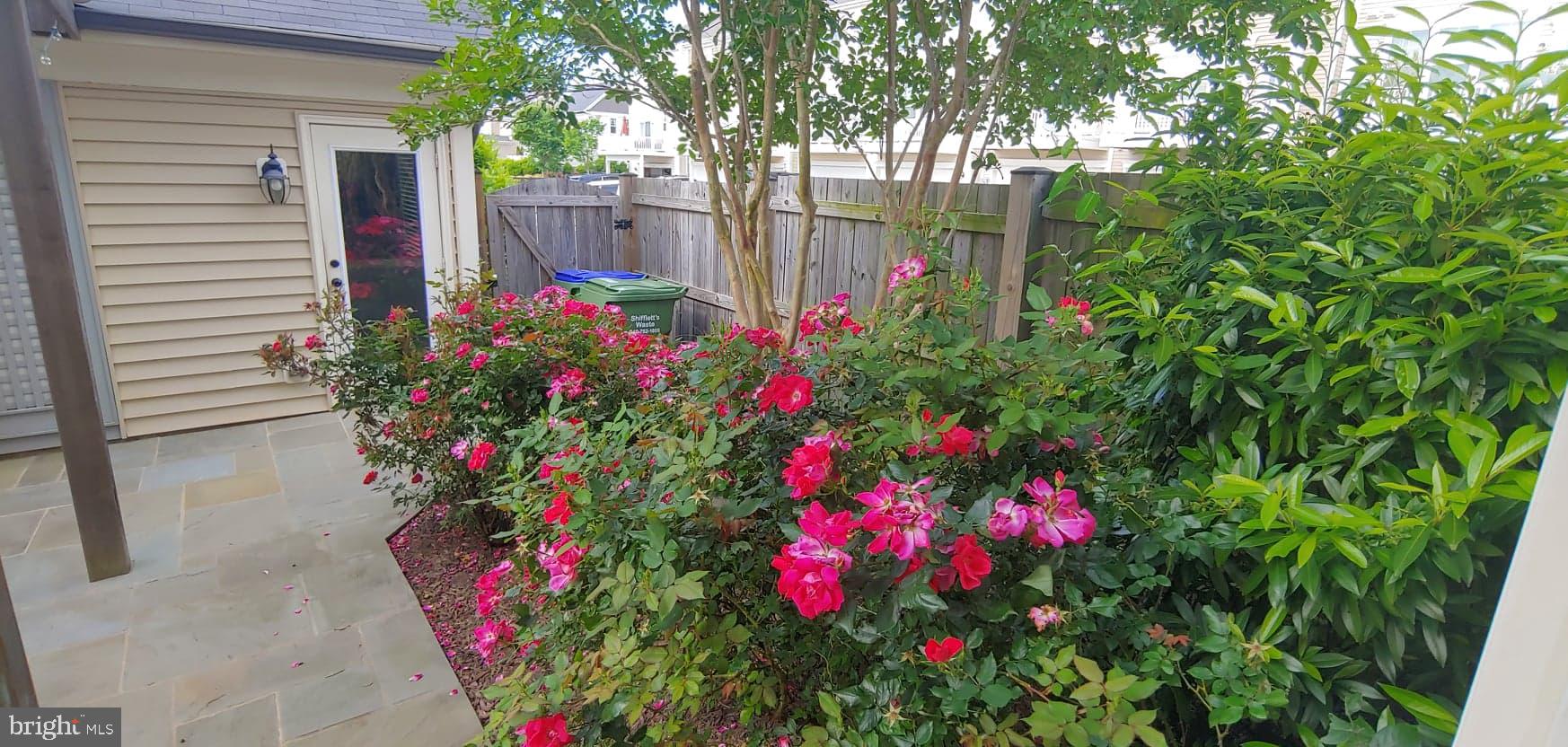 EMBREY MILL - Residential Lease