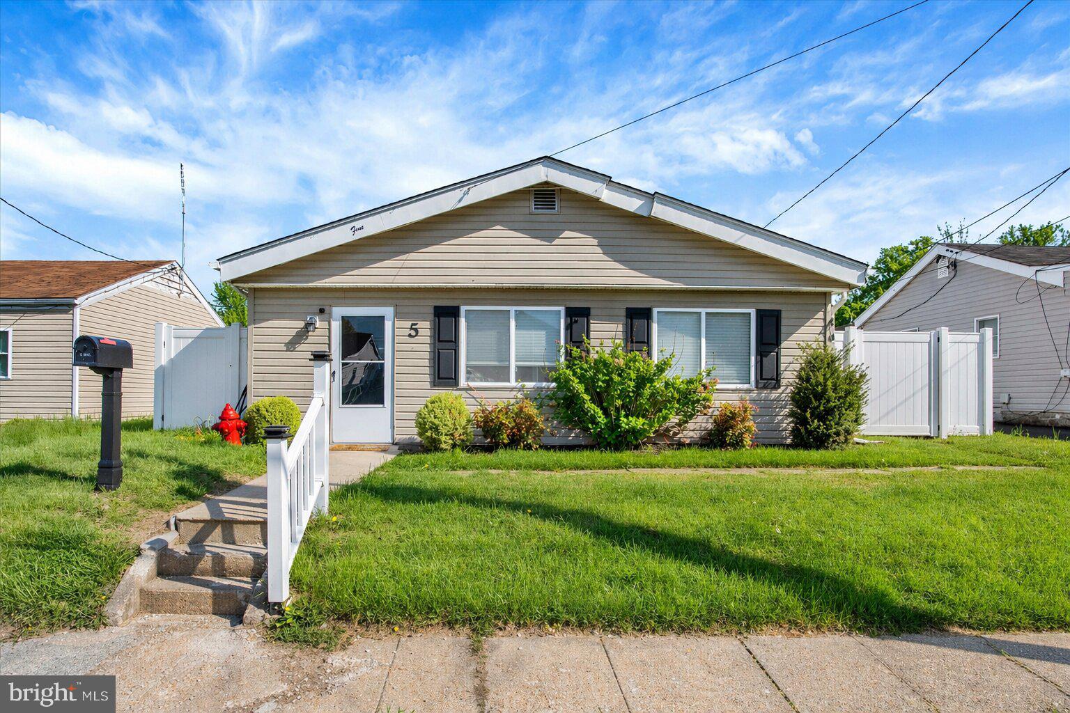 STANSBURY MANOR - Residential