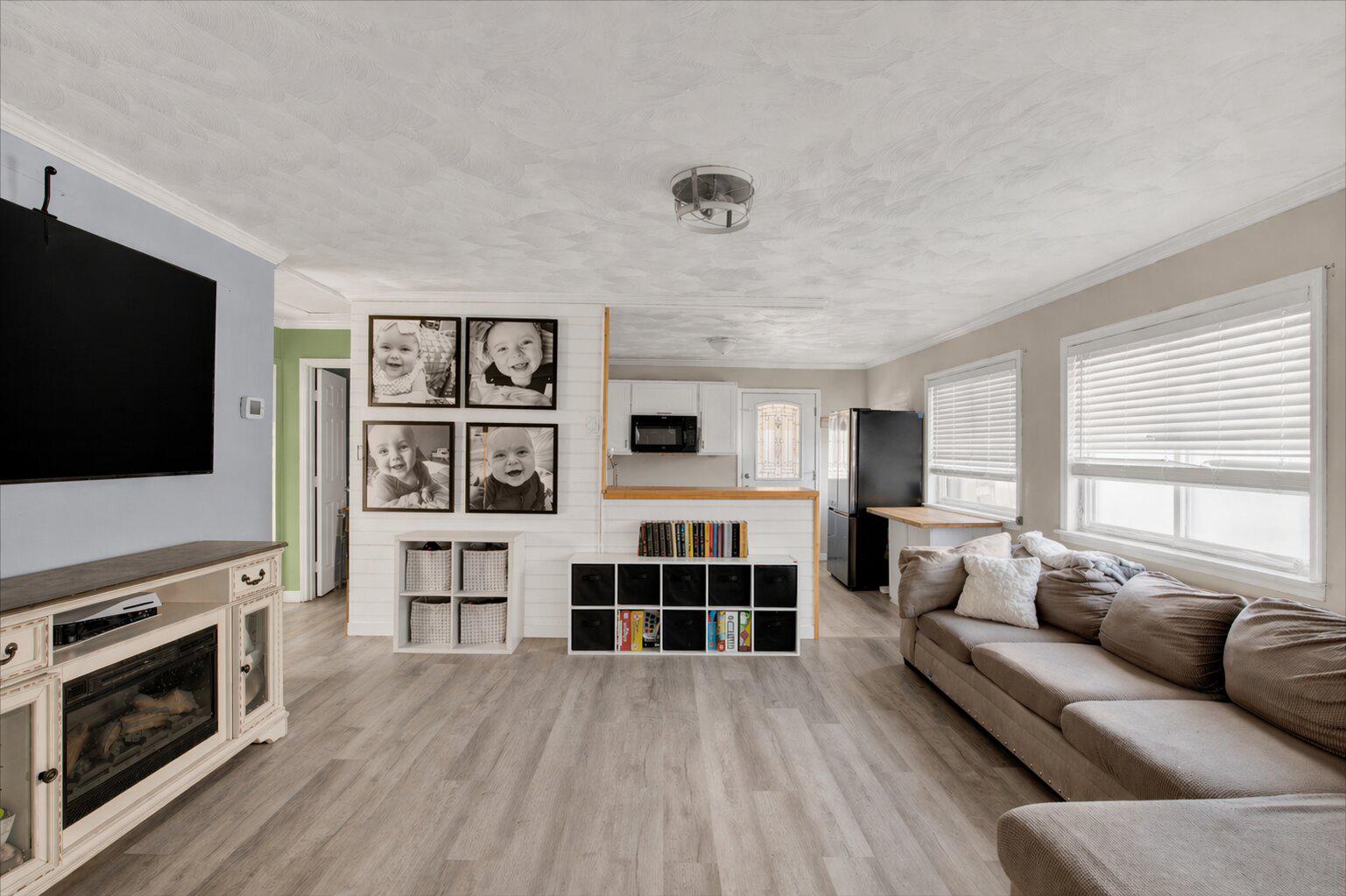 STANSBURY MANOR - Residential