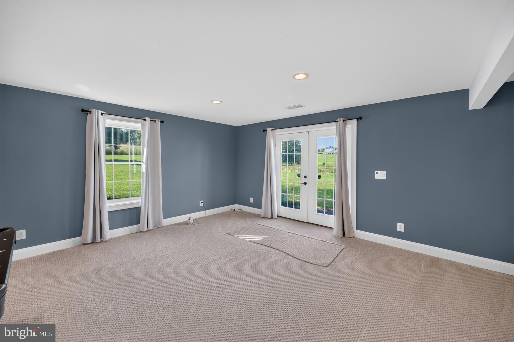 Welcome to 80 Bowling View Road, the personal residence of a respected – image 81