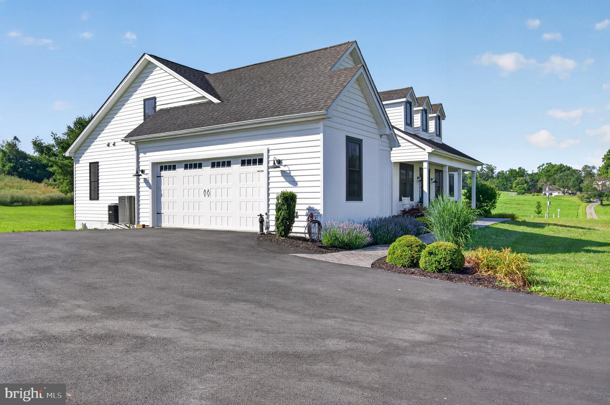 Welcome to 80 Bowling View Road, the personal residence of a respected – image 8