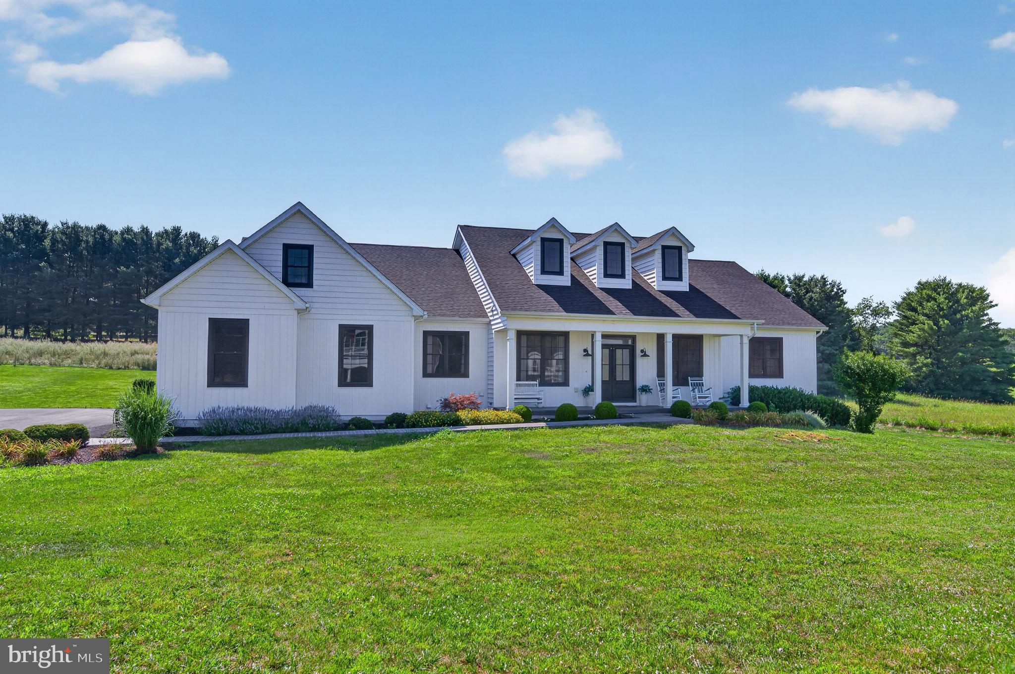 Welcome to 80 Bowling View Road, the personal residence of a respected – image 10