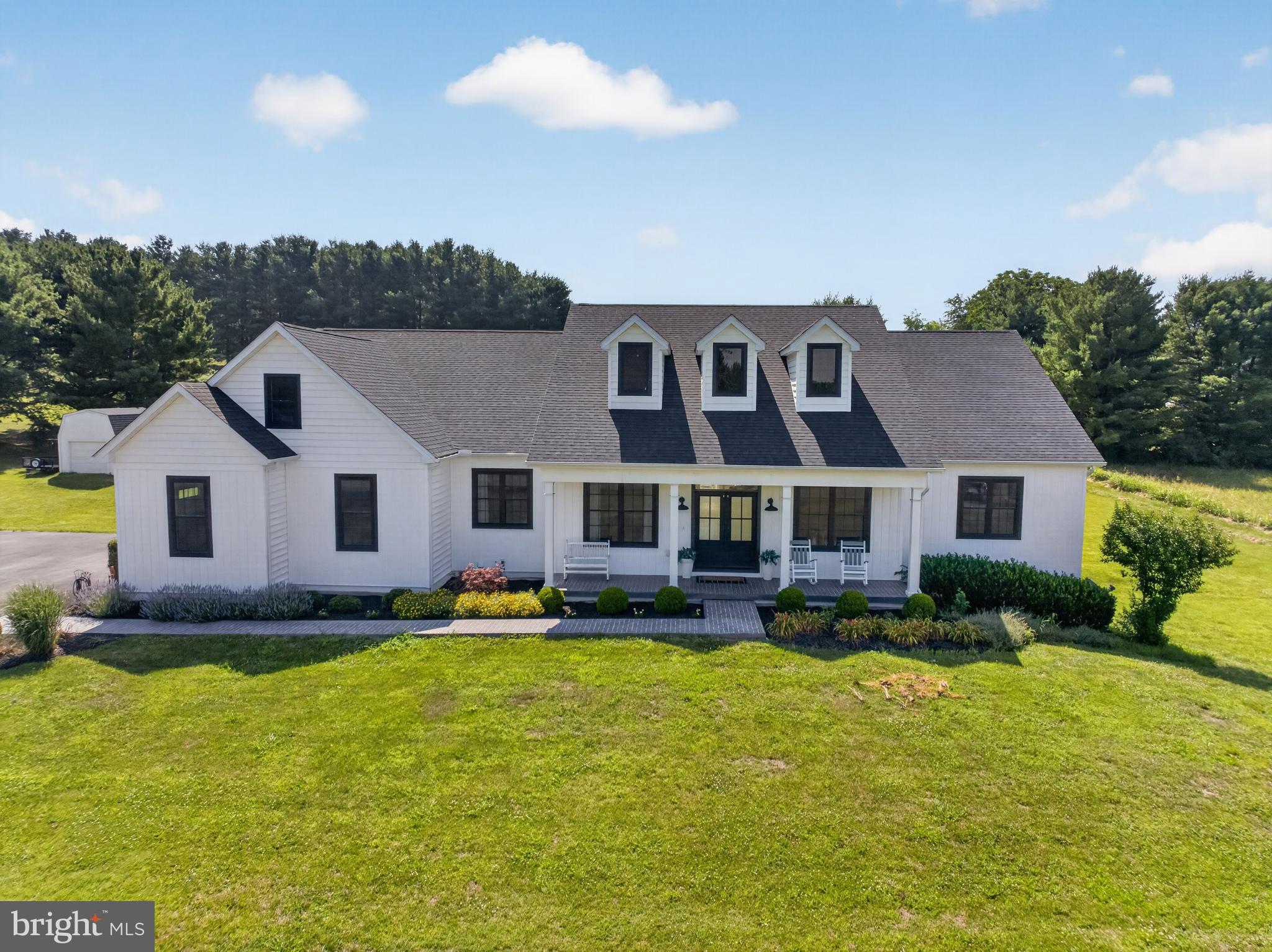 Welcome to 80 Bowling View Road, the personal residence of a respected – image 28