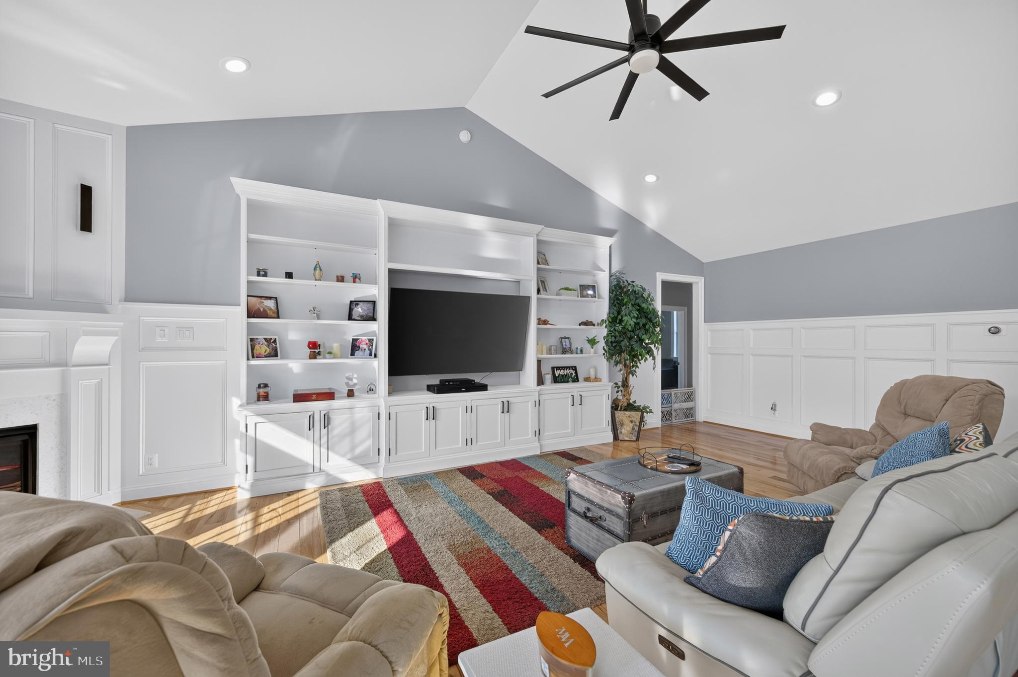 Welcome to 80 Bowling View Road, the personal residence of a respected – image 51