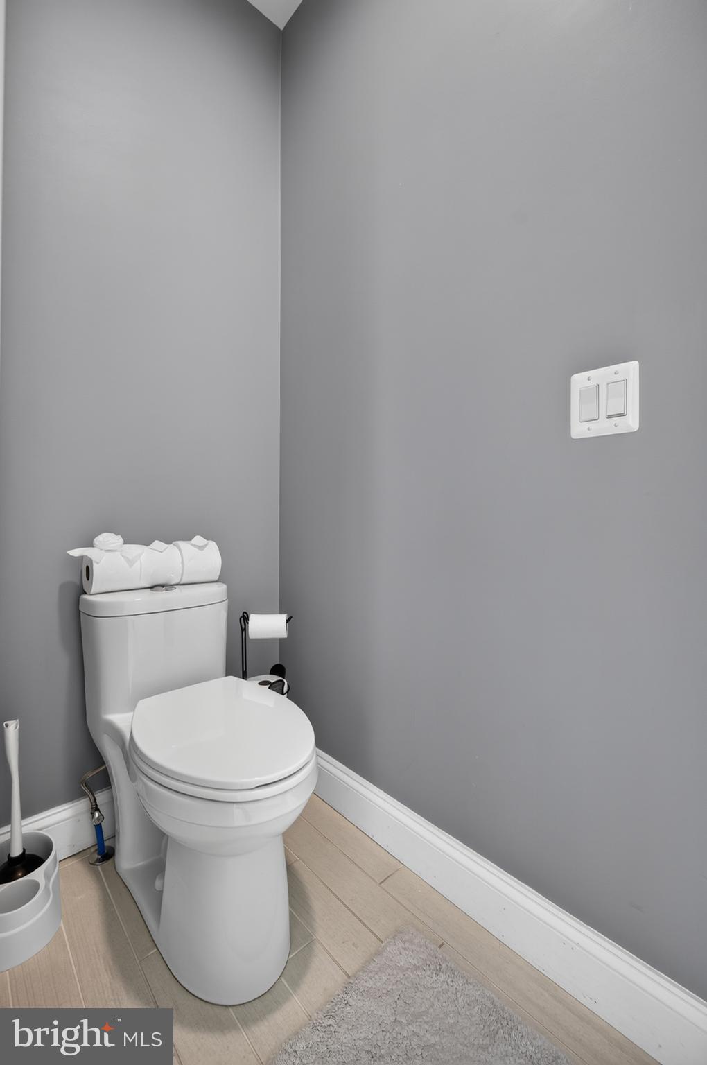 Welcome to 80 Bowling View Road, the personal residence of a respected – image 62