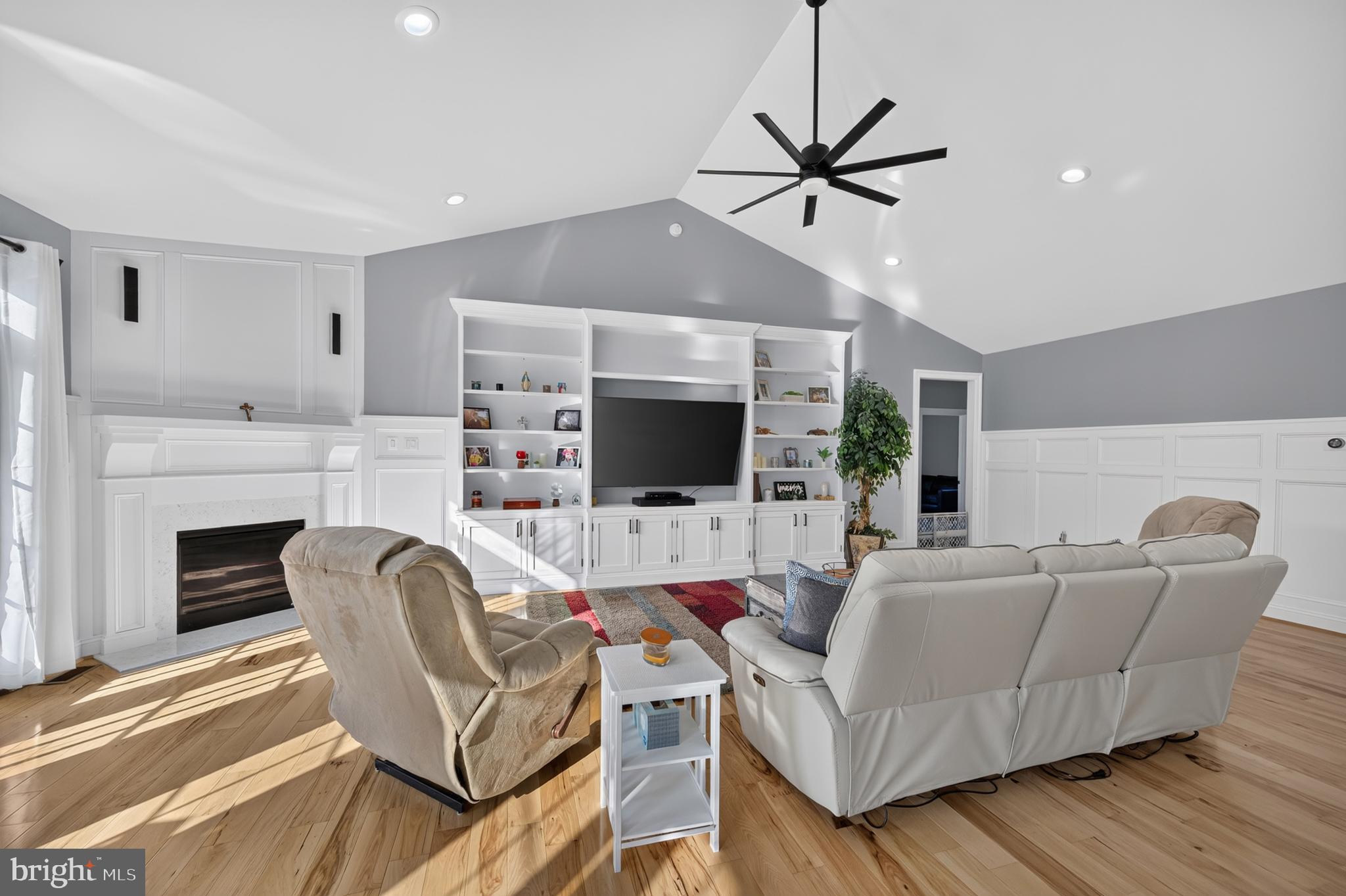 Welcome to 80 Bowling View Road, the personal residence of a respected – image 49