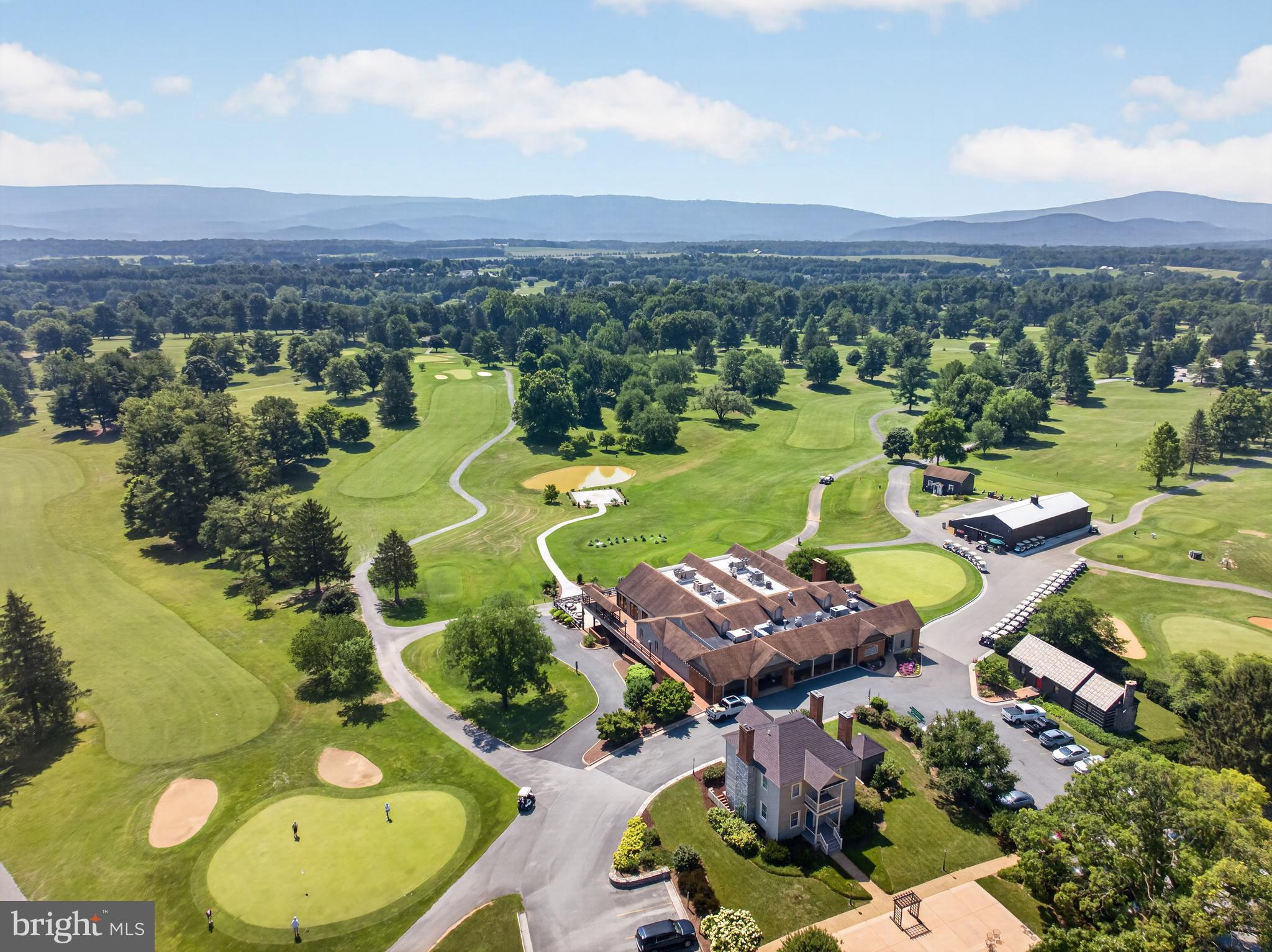 Welcome to 80 Bowling View Road, the personal residence of a respected – image 92