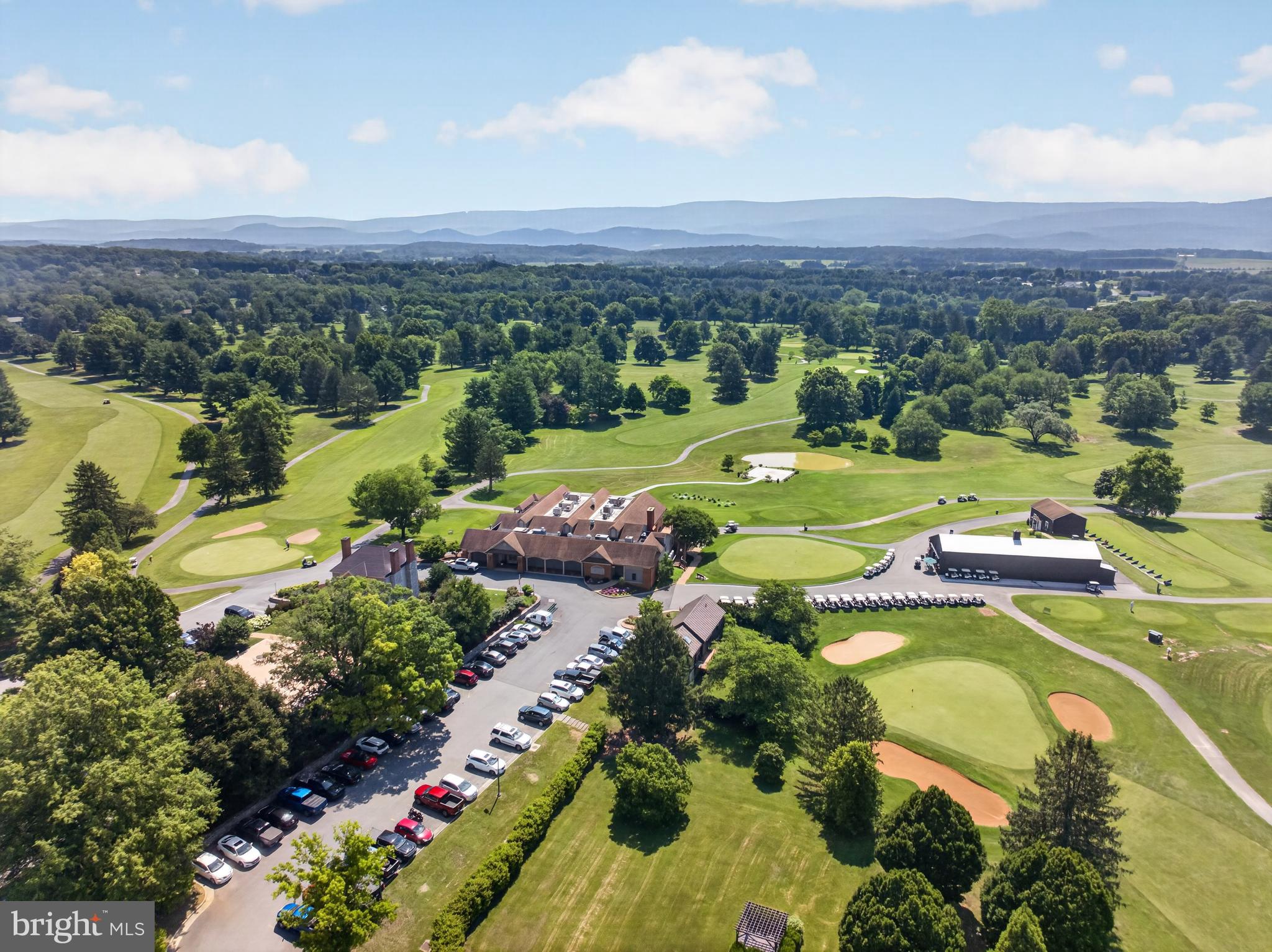 Welcome to 80 Bowling View Road, the personal residence of a respected – image 91