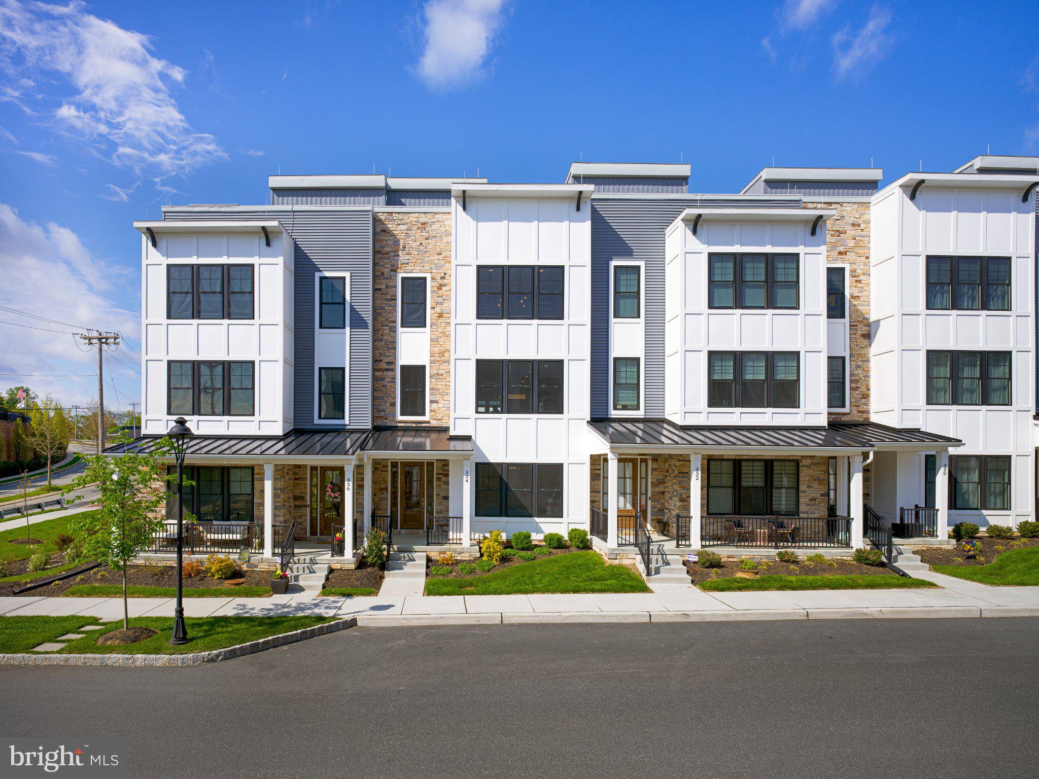 NEWTOWN WALK AT ELLIS PRESERVE - Residential