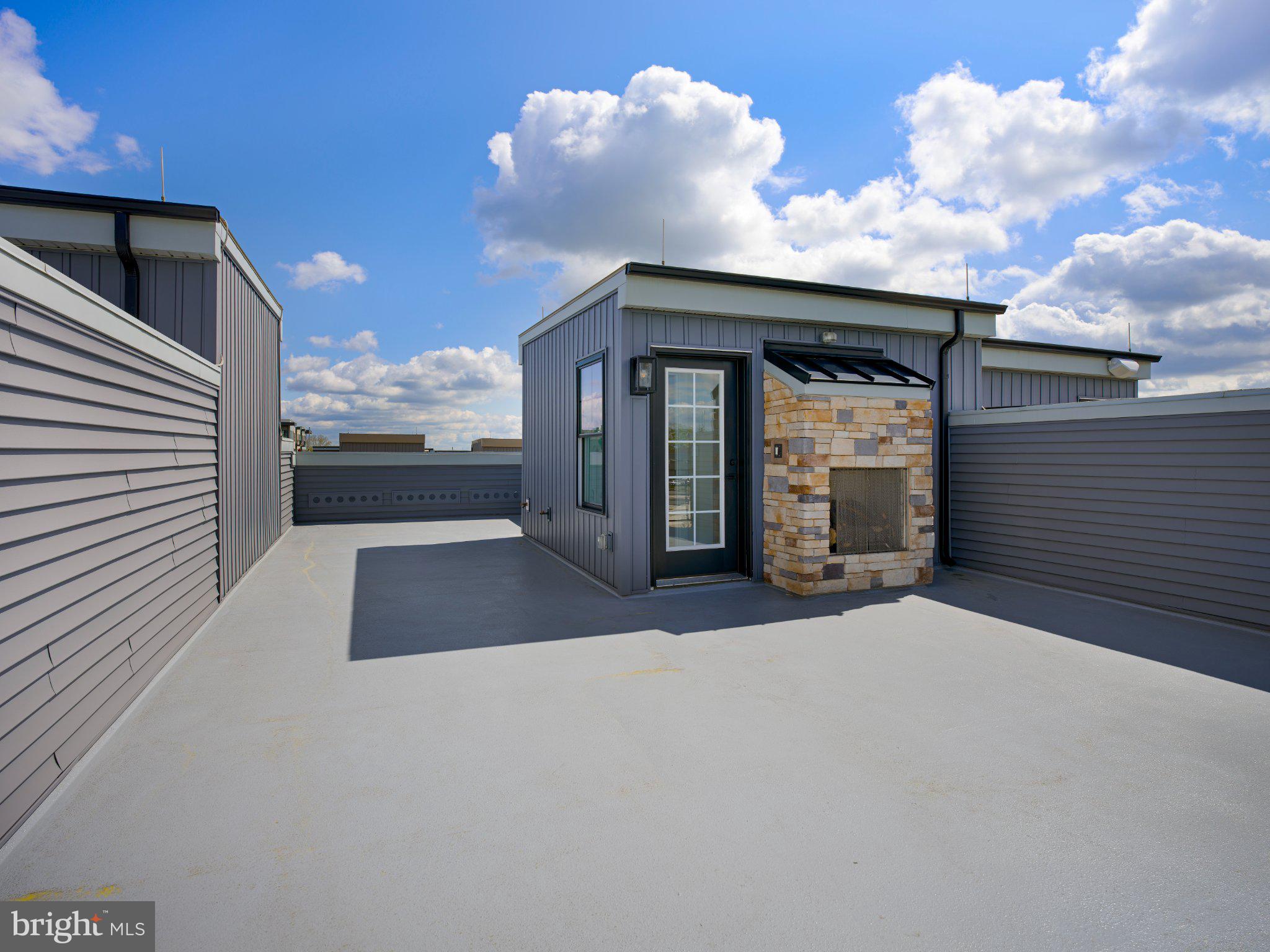 NEWTOWN WALK AT ELLIS PRESERVE - Residential