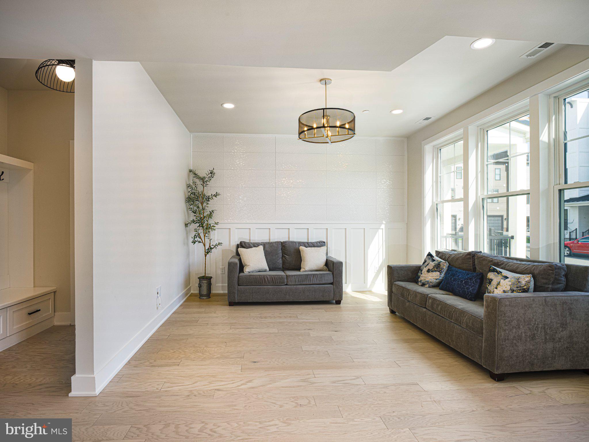 NEWTOWN WALK AT ELLIS PRESERVE - Residential