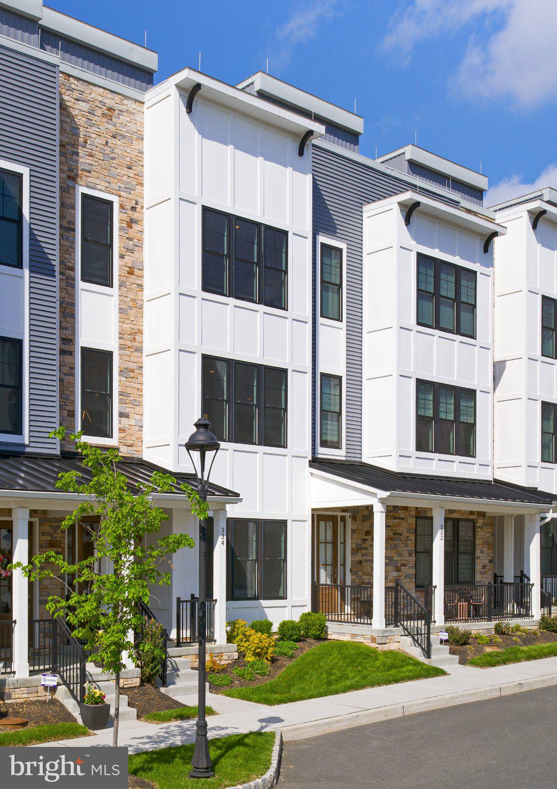 NEWTOWN WALK AT ELLIS PRESERVE - Residential