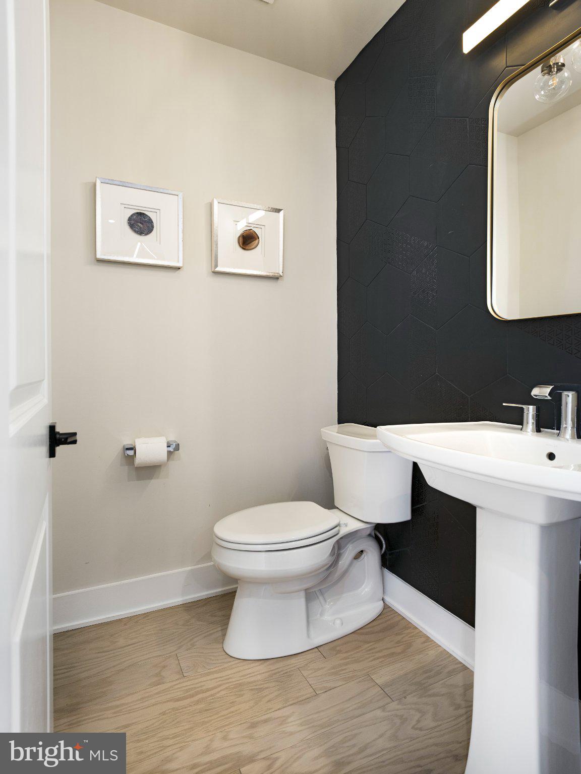 NEWTOWN WALK AT ELLIS PRESERVE - Residential