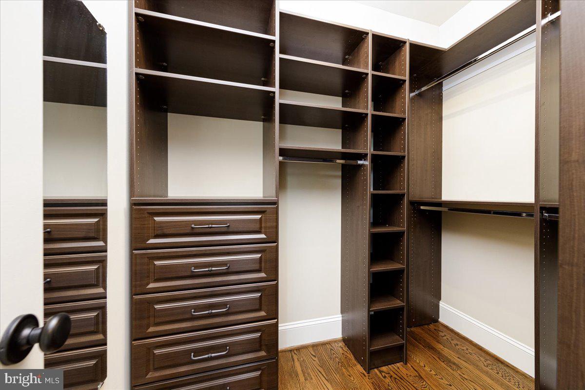 BATTERY PARK - Residential