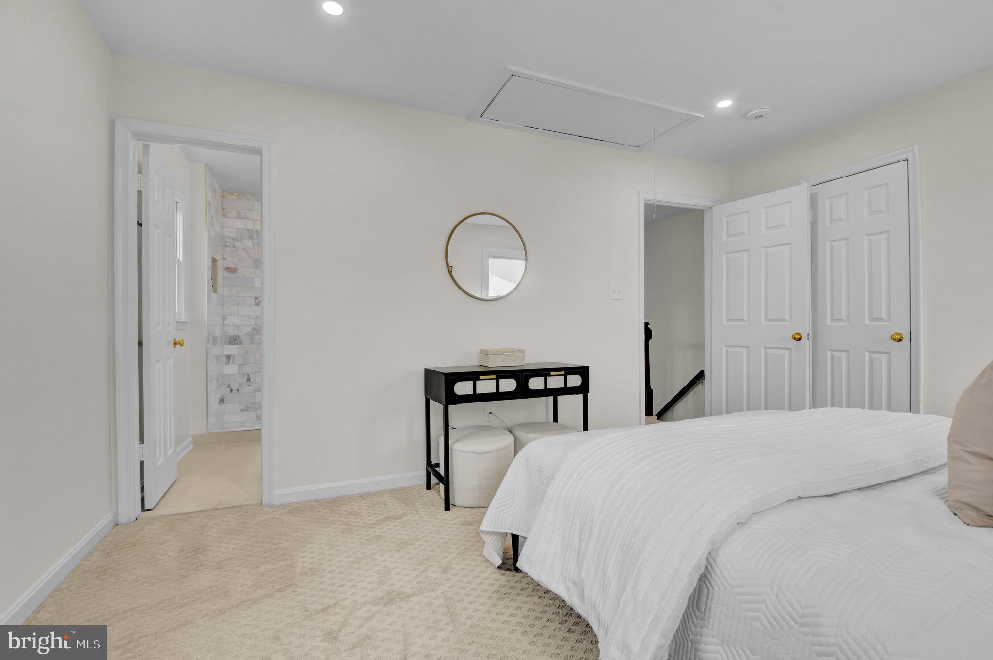 BALLSTON AREA TOWNHOUSES - Residential