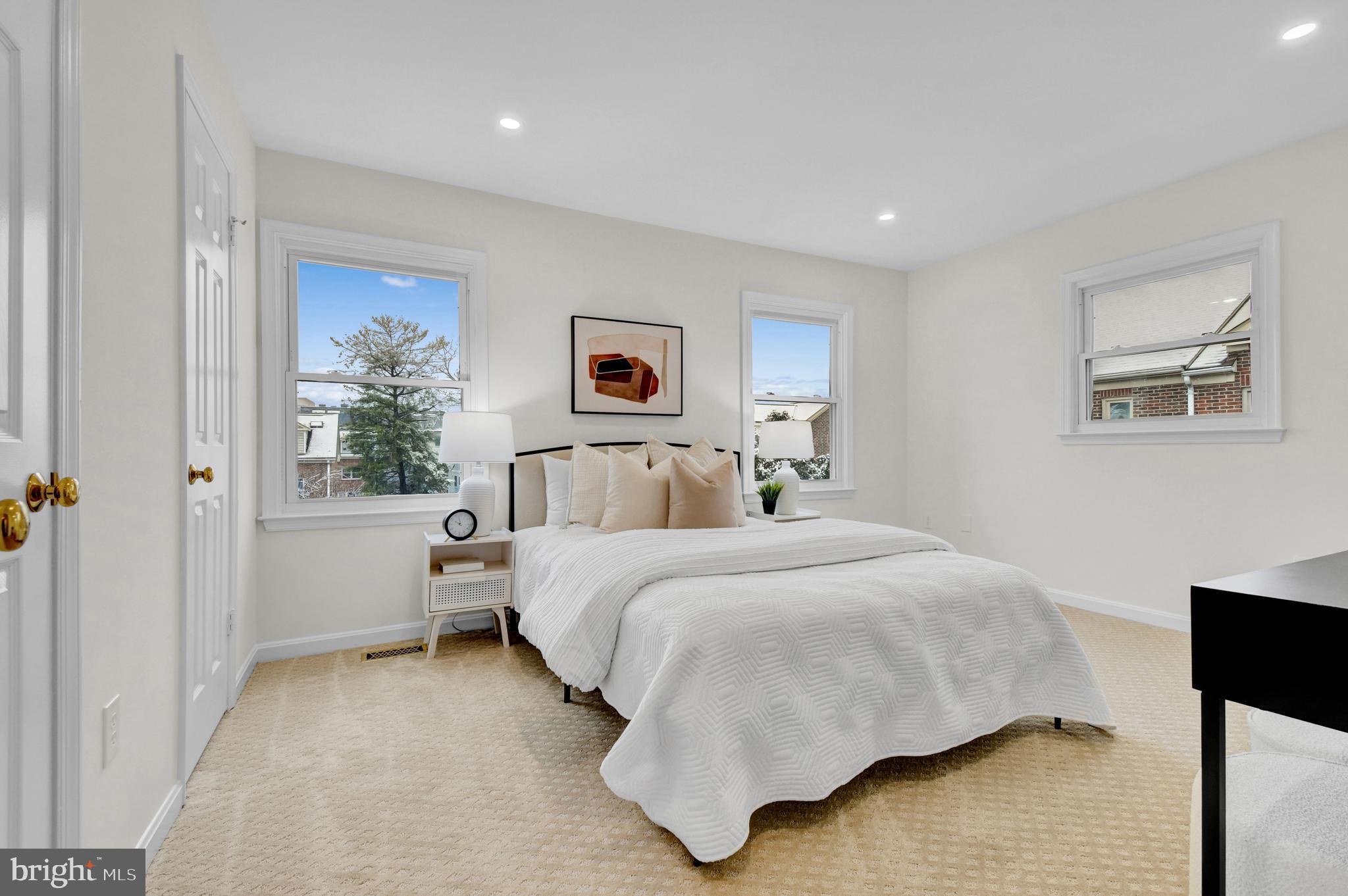 BALLSTON AREA TOWNHOUSES - Residential