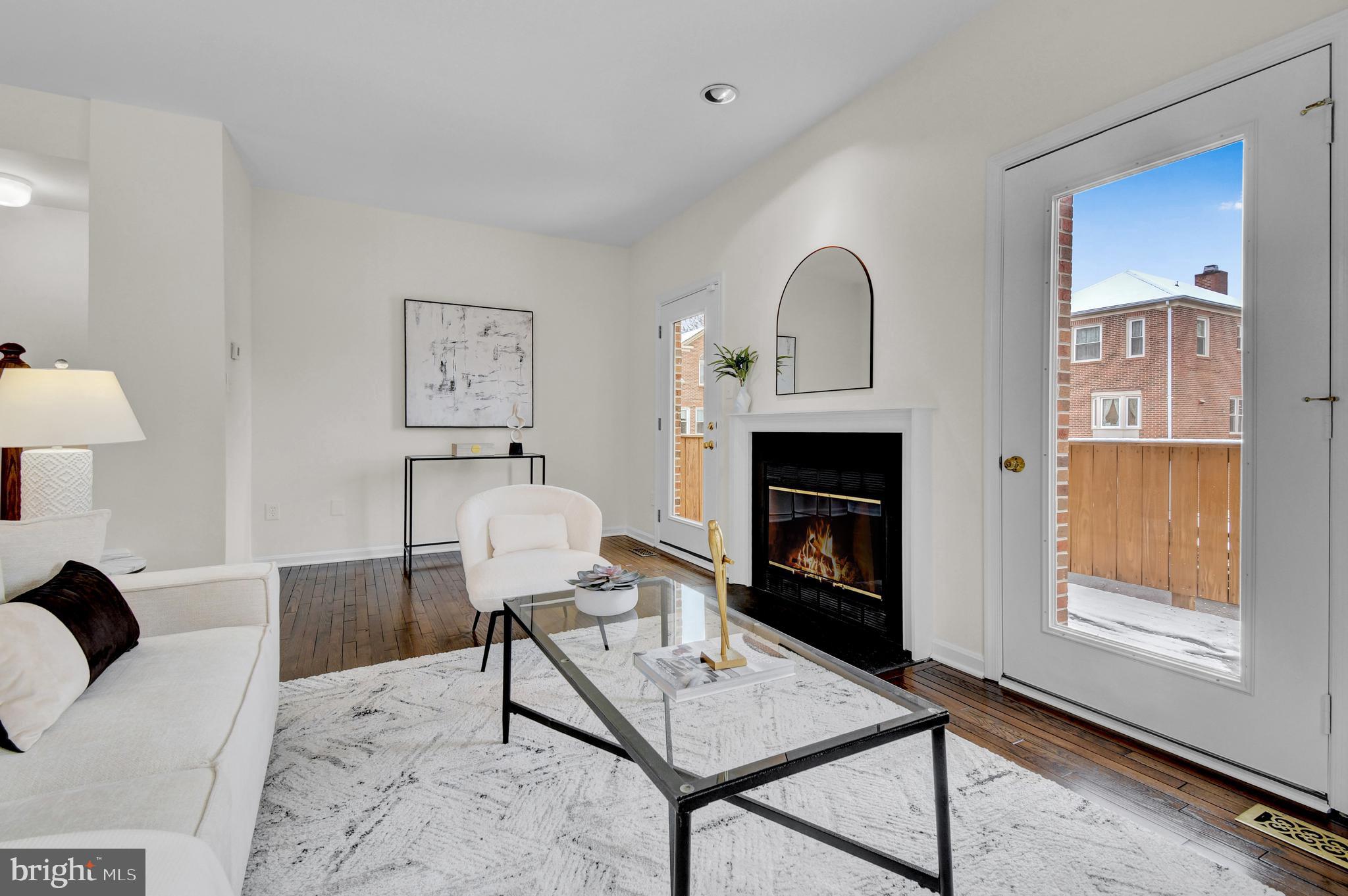 BALLSTON AREA TOWNHOUSES - Residential