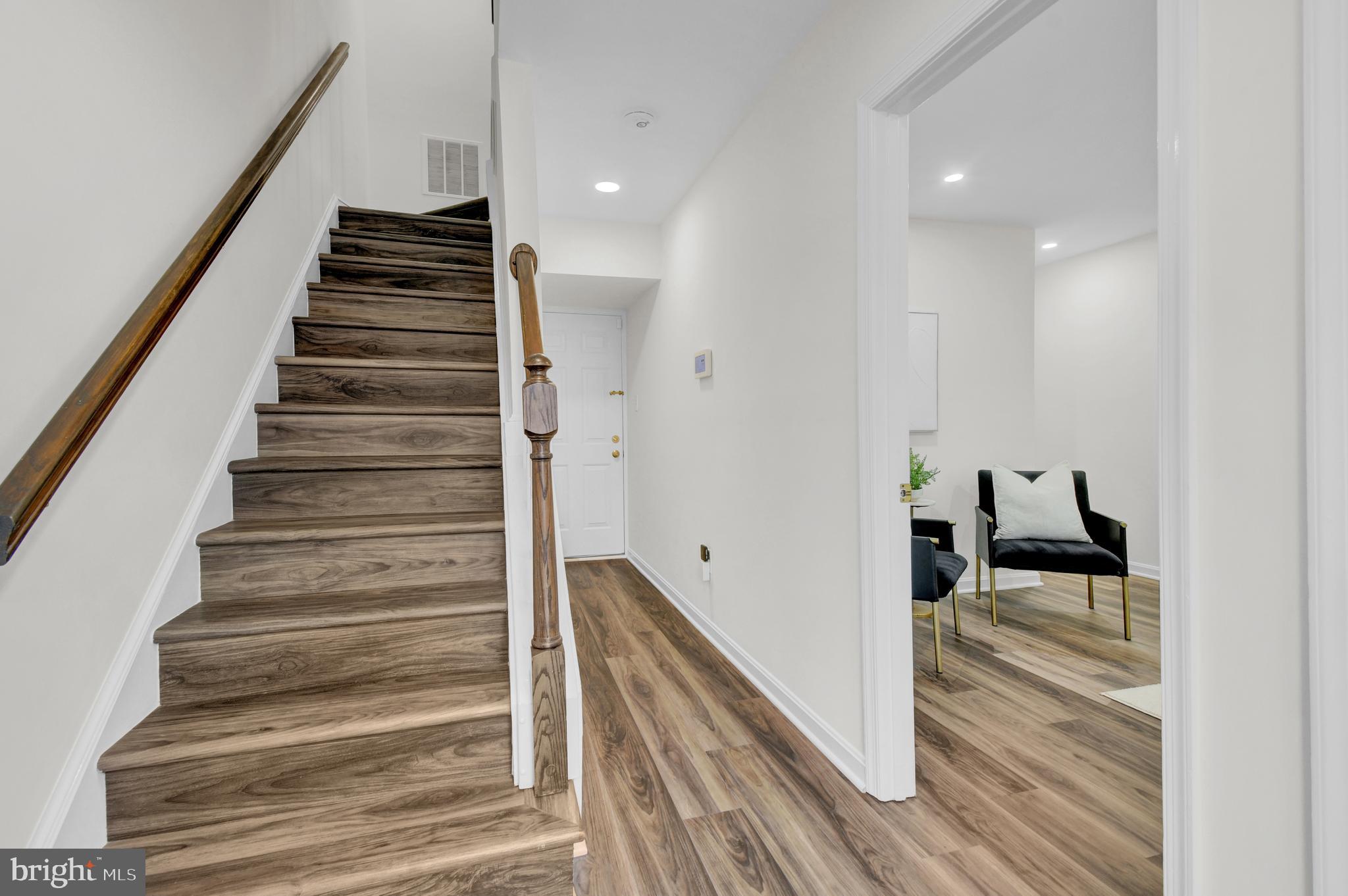 BALLSTON AREA TOWNHOUSES - Residential