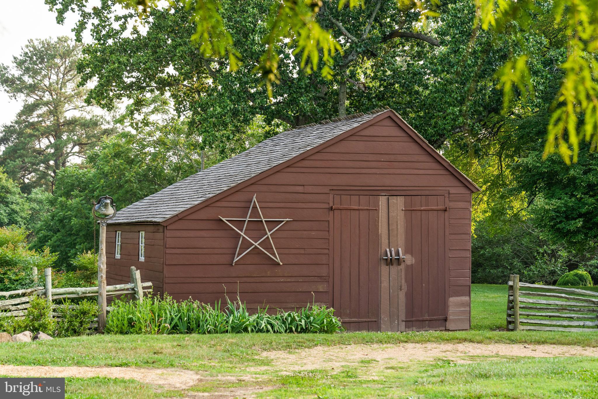 LEONARDTOWN - Residential