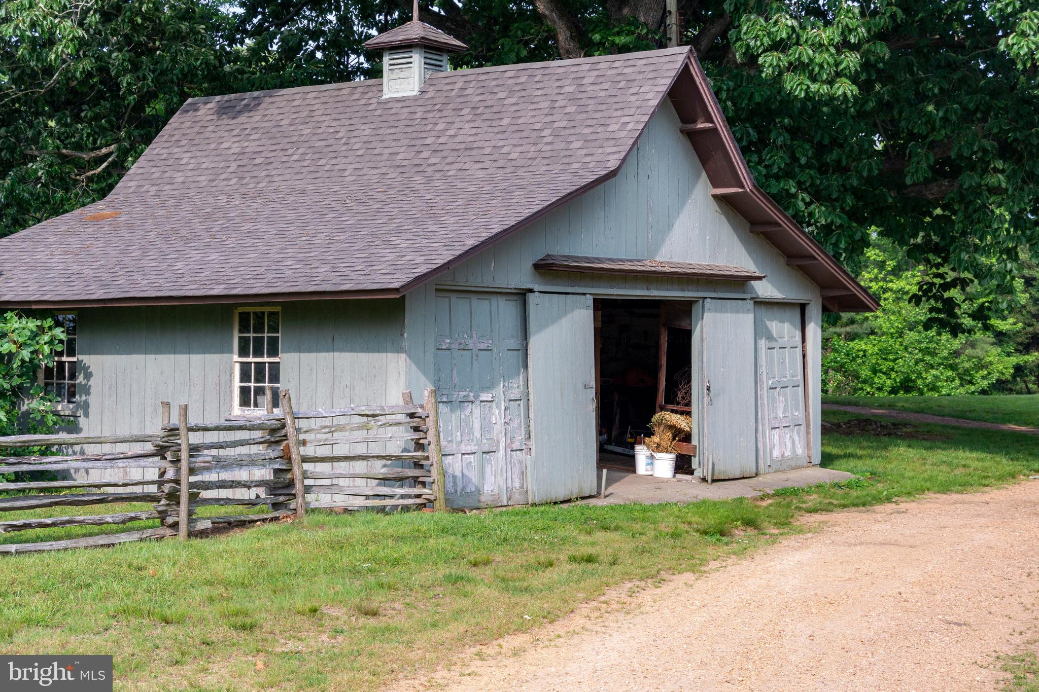 LEONARDTOWN - Residential